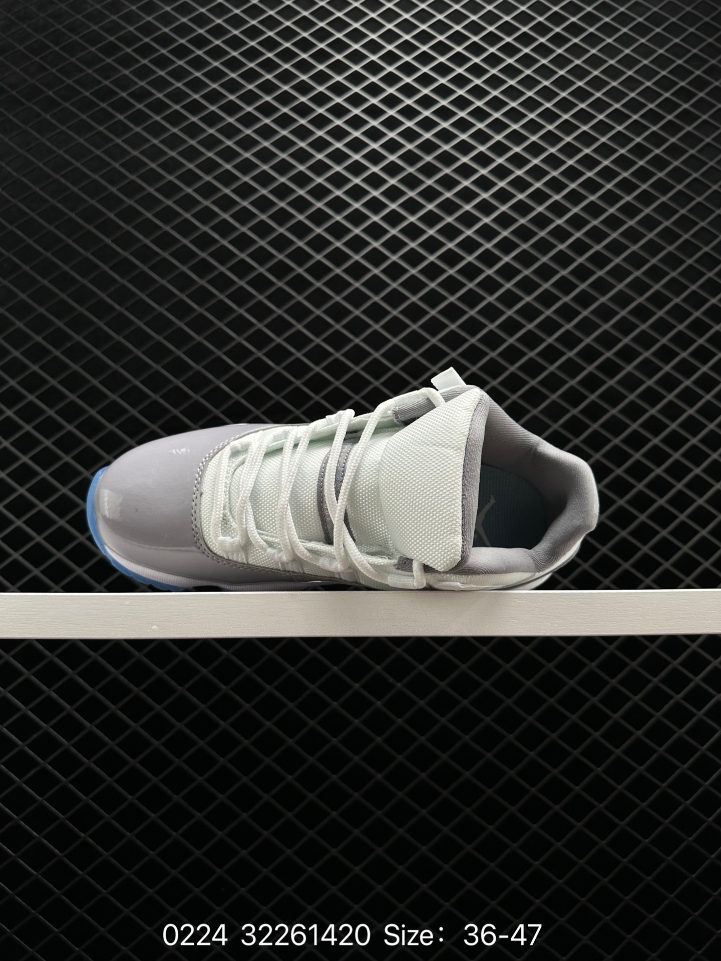 Air Jordan 11 Low “Legend Blue”